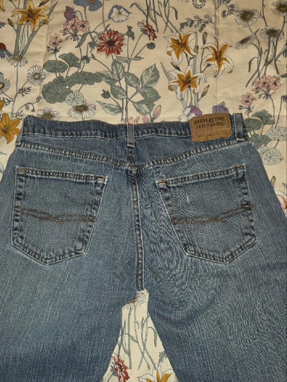 Men’s Blue Relaxed Jeans - Classic Denim